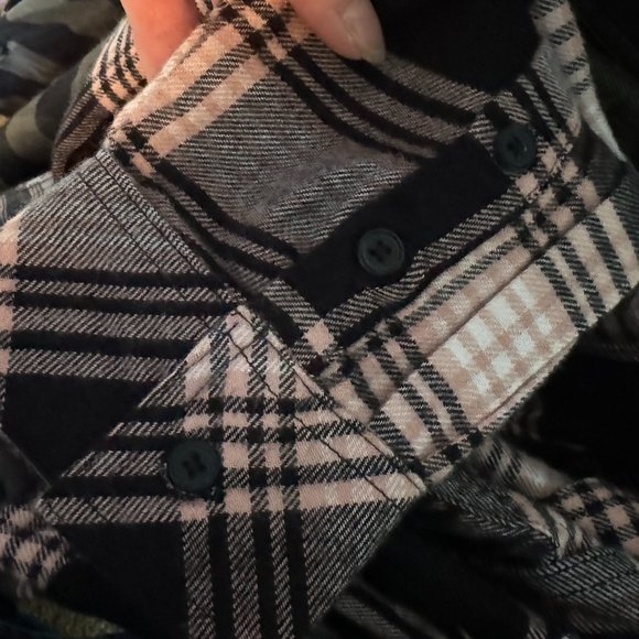 NWT! Como Vintage Soft Flannel Shirt in Sand Black Plaid - Picture 8 of 8